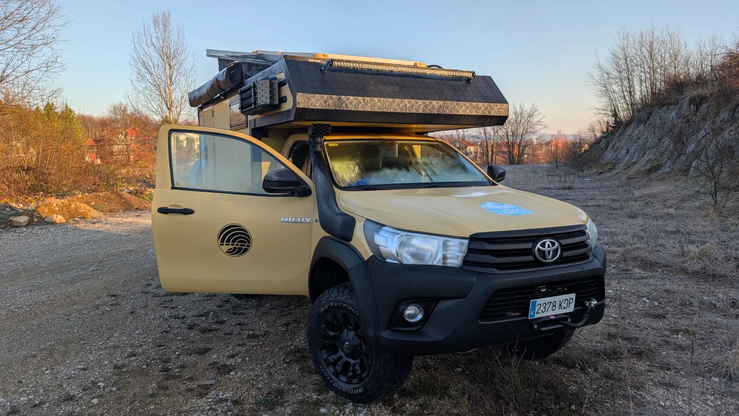 Hilux Overlander 11